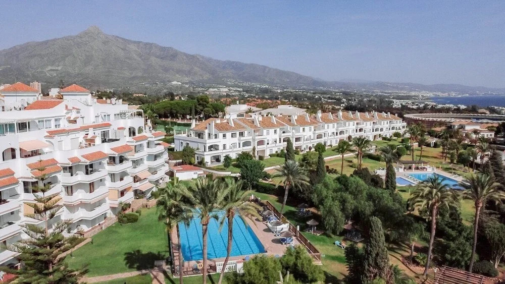 Rg312 - Great 2 Bed Apt, Close to Puerto Banus