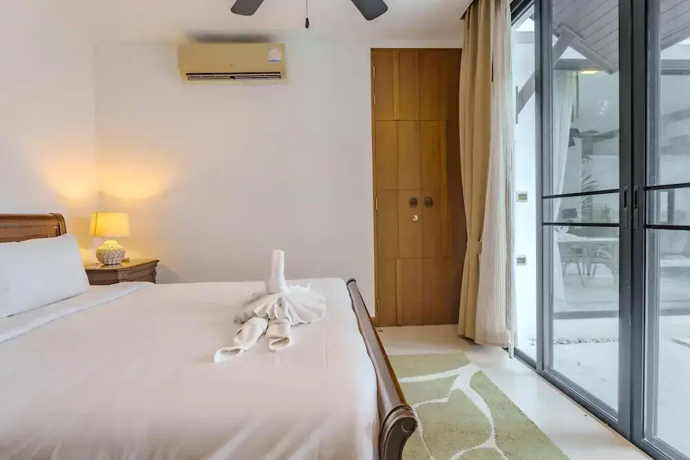 Wings Elegant 2BR Villa Bang Tao Beach