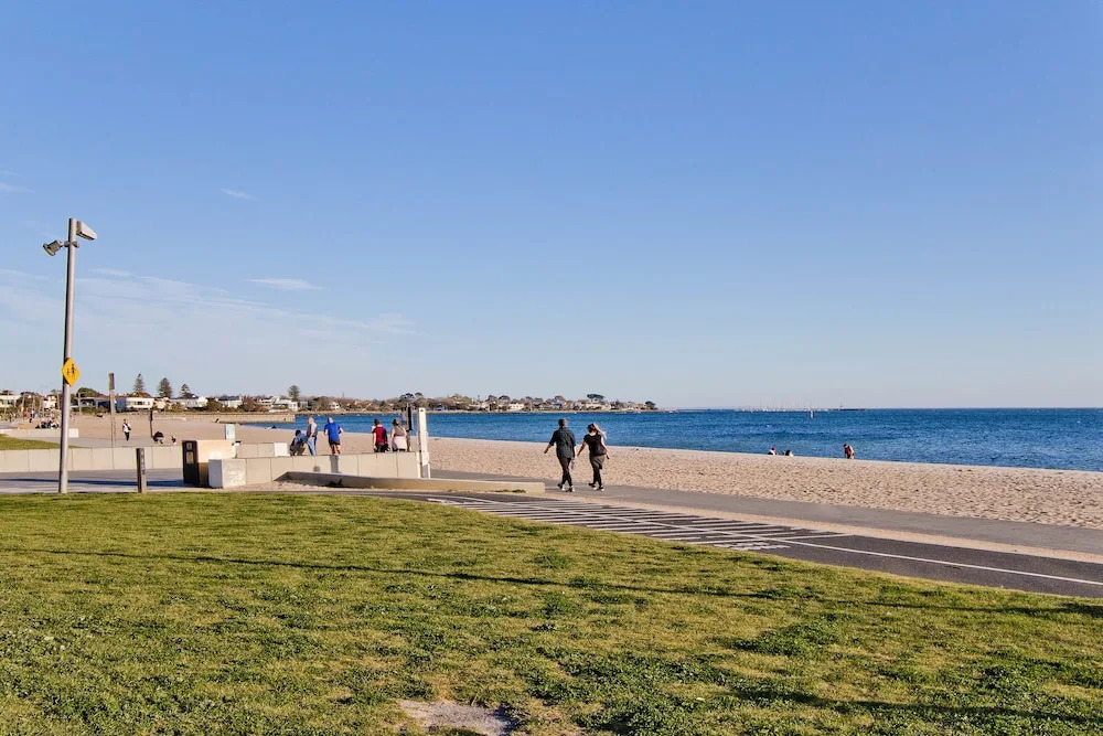 Elwood Seaside 2 Bed Retreat