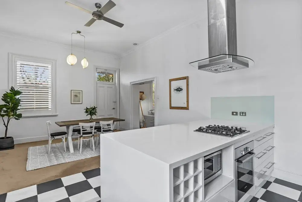 Heritage Bluestone Home Near Scotch College