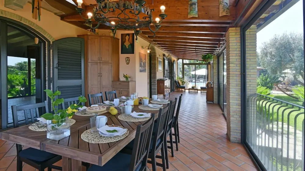 VILLA BIDDIZZA 10, Emma Villas