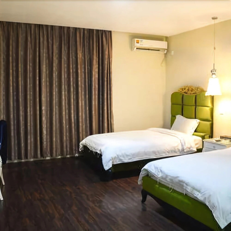 Nanwan Shanzhuang Holiday Hotel