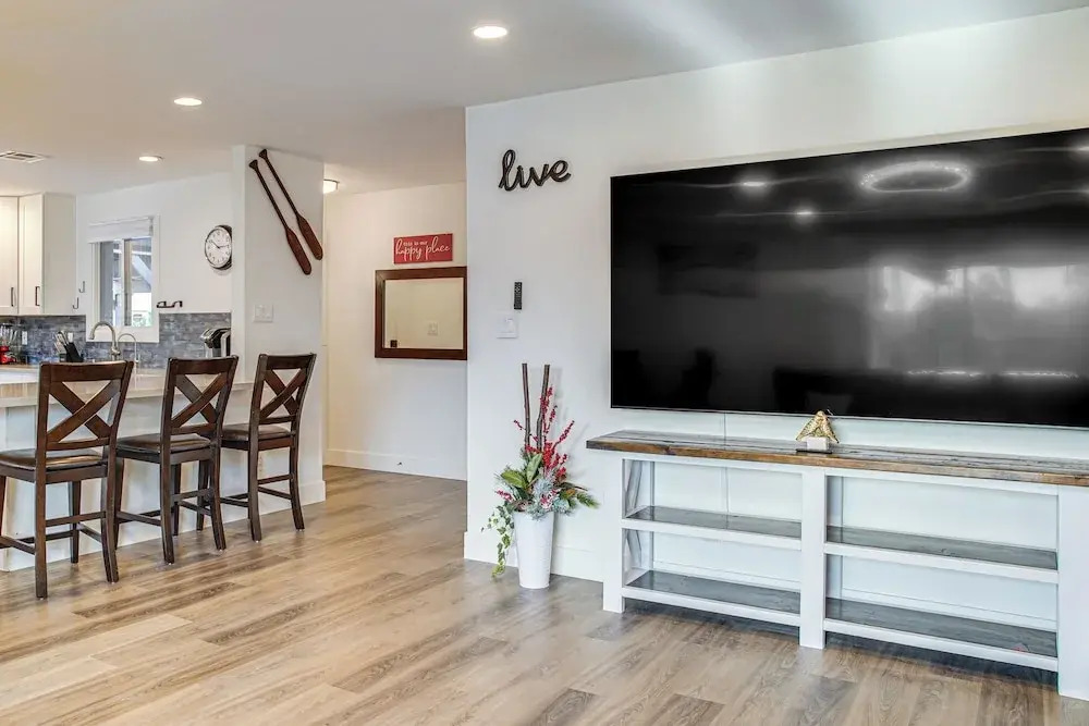 2 Mi to Asu: Spacious Family Home w/ Patio