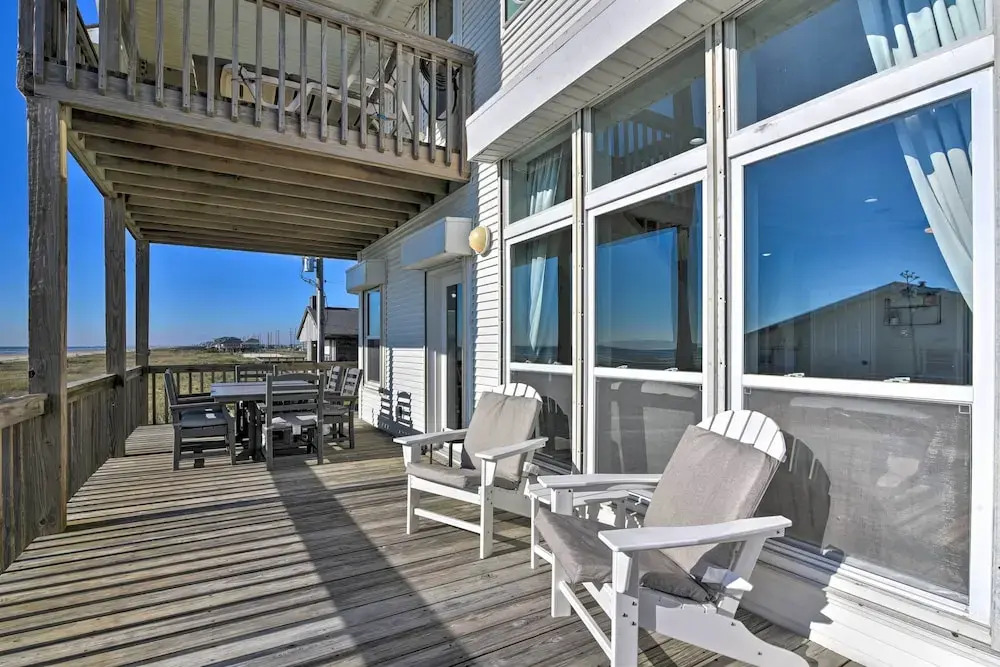 Terramar Beach & Pool Access: West Galveston Home!