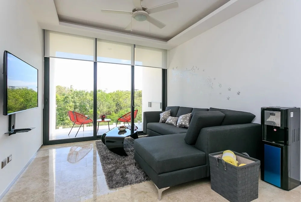 Menesse-2 Bedroom+Steps To The Ocean+Internet
