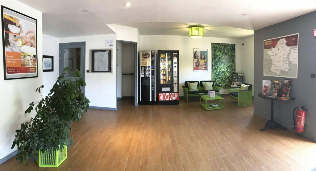 Brit Hotel Essentiel Tours Sud