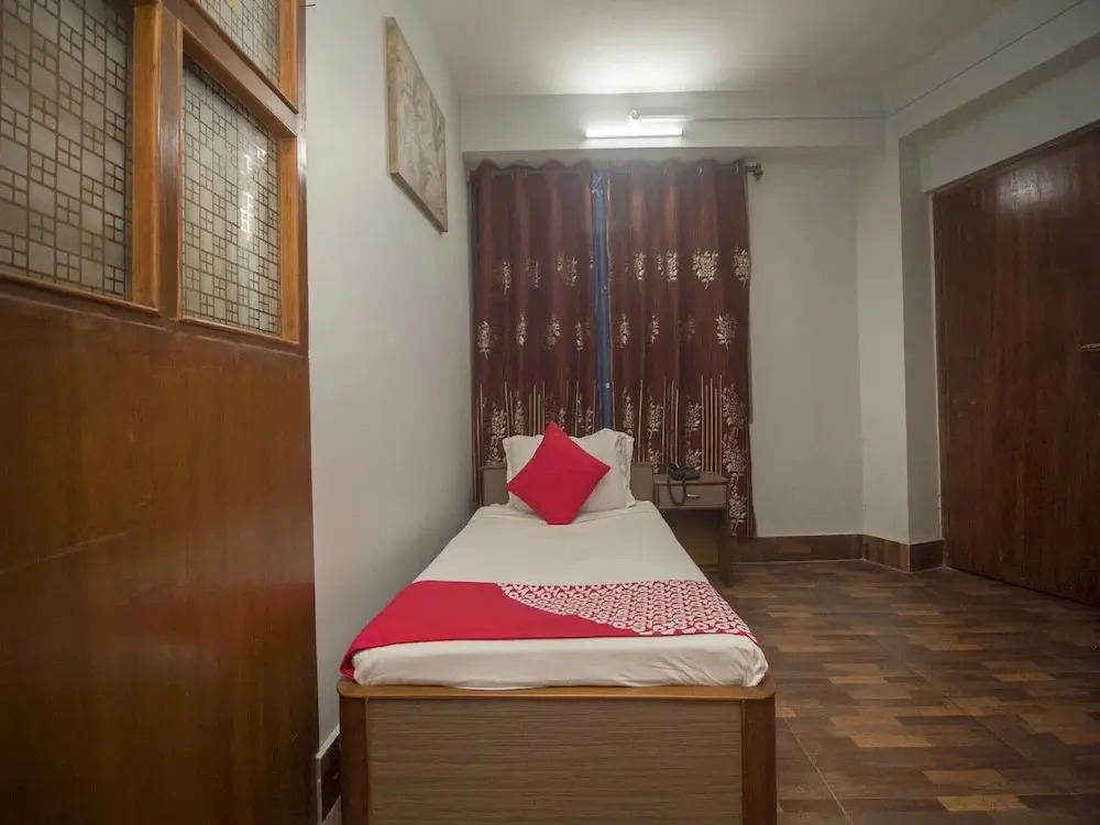 Maitreya Guest House By OYO Rooms