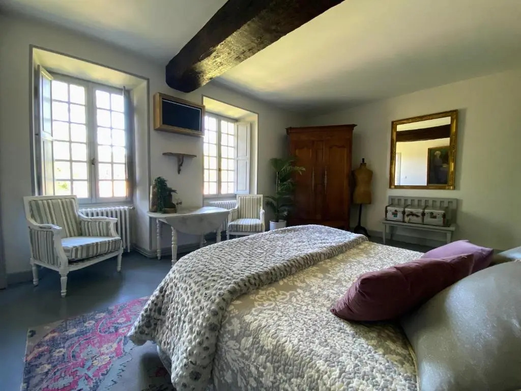 Le Petit Chateau De Sainte Colombe