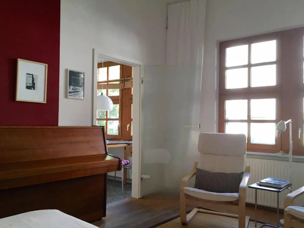 Art-Apartment-Leo