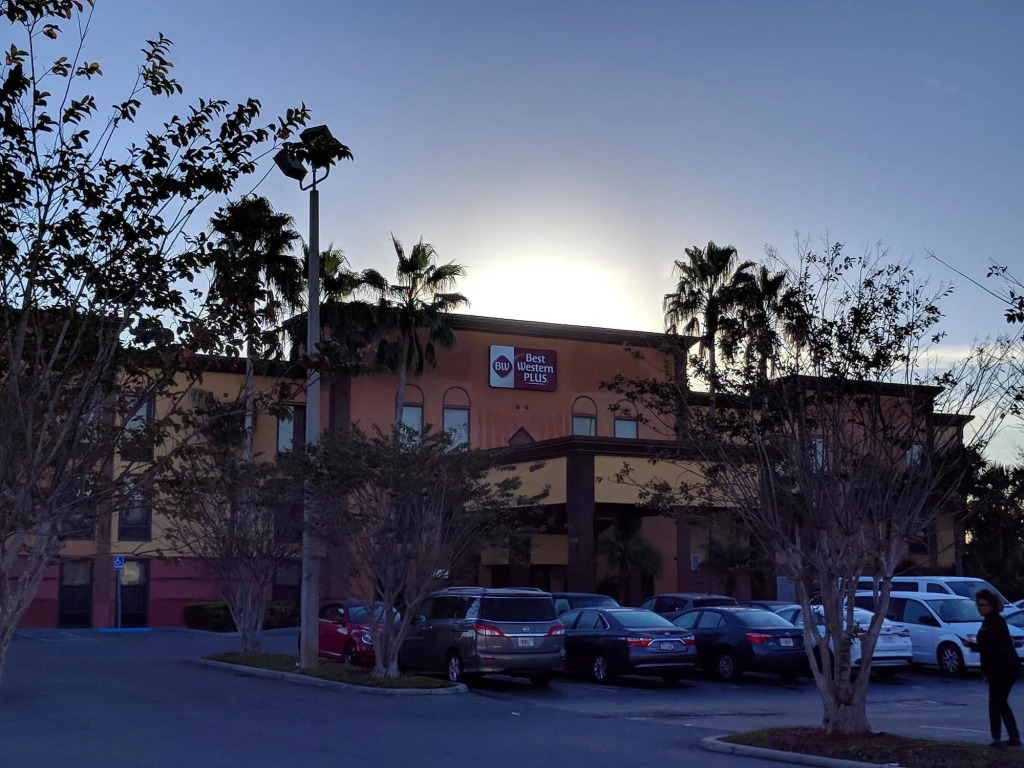 Best Western PLUS Universal Inn