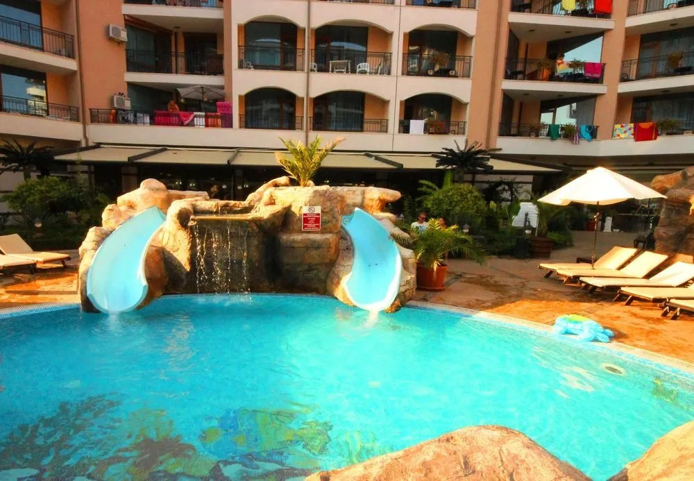 Menada Apartments in Karolina