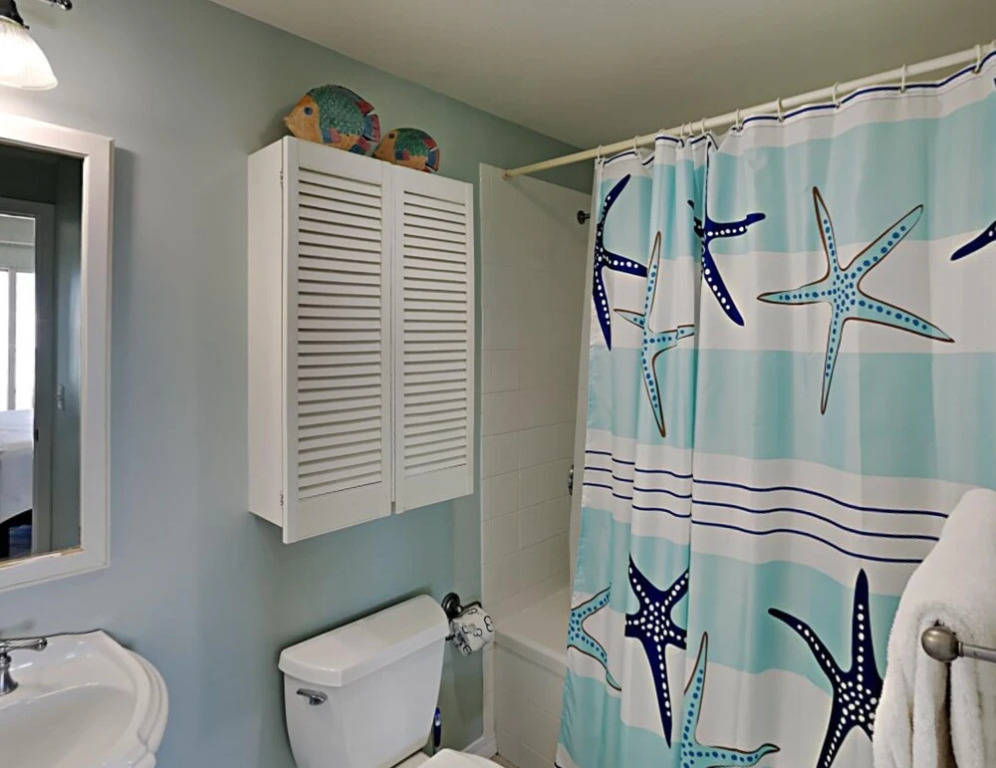 Emerald Isle Pensacola Beach by Southern Vacation Rentals
