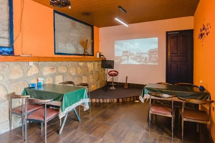 Lijiang Mountain View Homestay