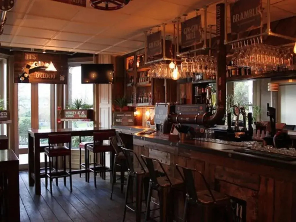 Leaside Hotel