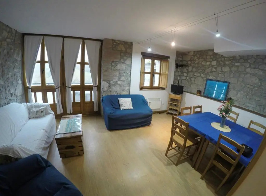 Apartamentos Rurales Vallanu rodeados de naturaleza en Llanes y a 3 kilómetros de las playas