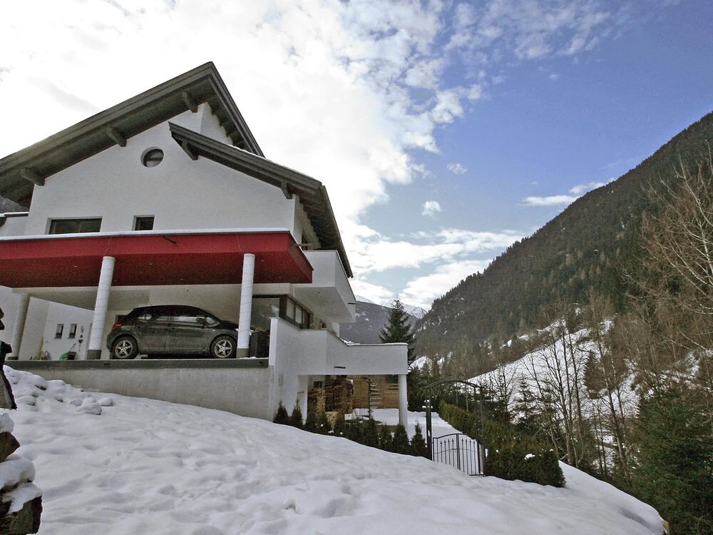 Matt See in See With 2 Bedrooms and 3 Bathrooms
