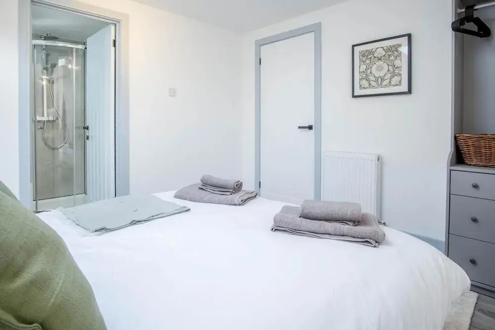 Sandy Steps - 1 Bedroom Apartment - Tenby