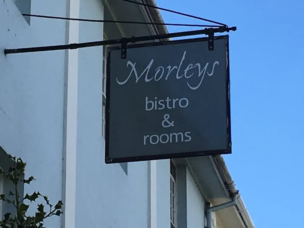 Morleys Rooms - Located in the heart of Hurstpierpoint by Huluki Sussex Stays