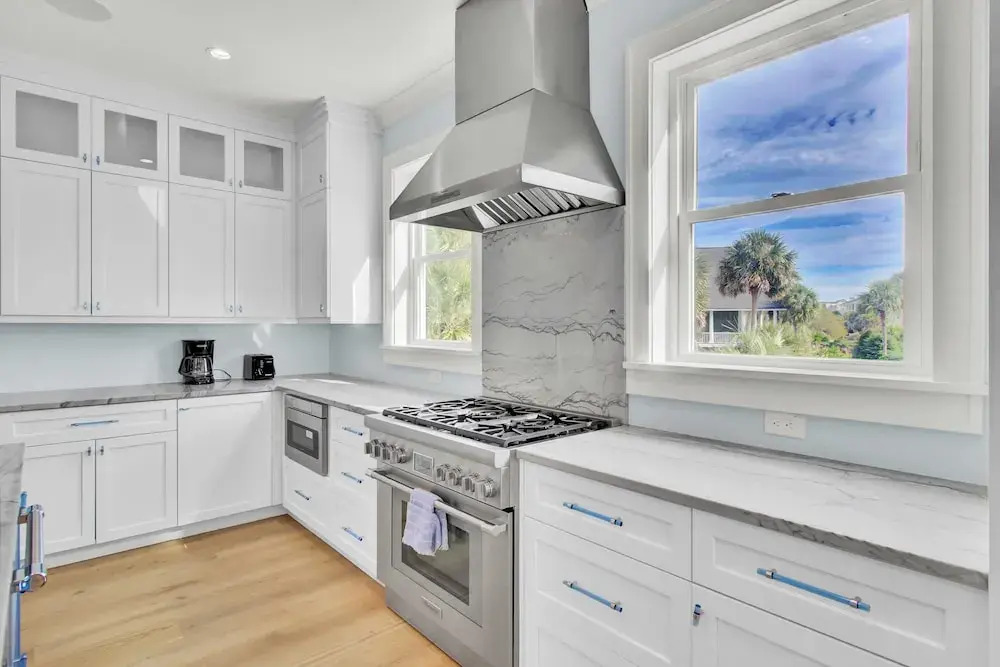 7 Beachwood East by Avantstay Ocean Views, Hot Tub, 7bdr
