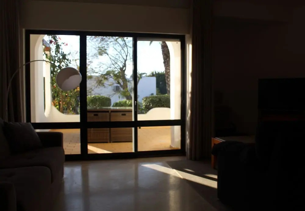 Luxury Villa Gaivota with 2 Balconies