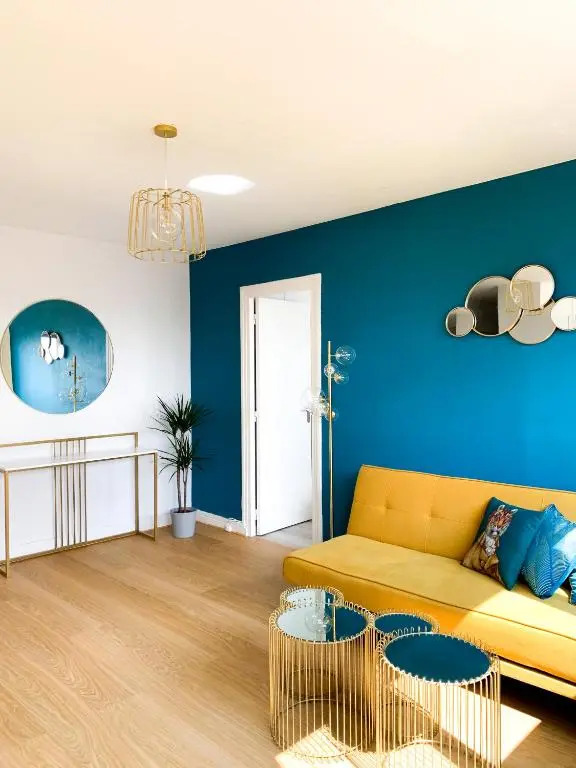 Vue panoramique sur Paris : Sublime appartement au centre de Courbevoie