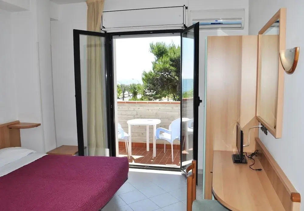 HOTEL NARCISi
