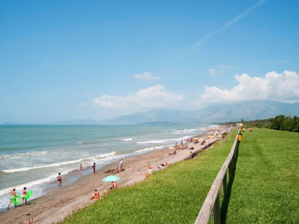 Baia Domizia Camping Village