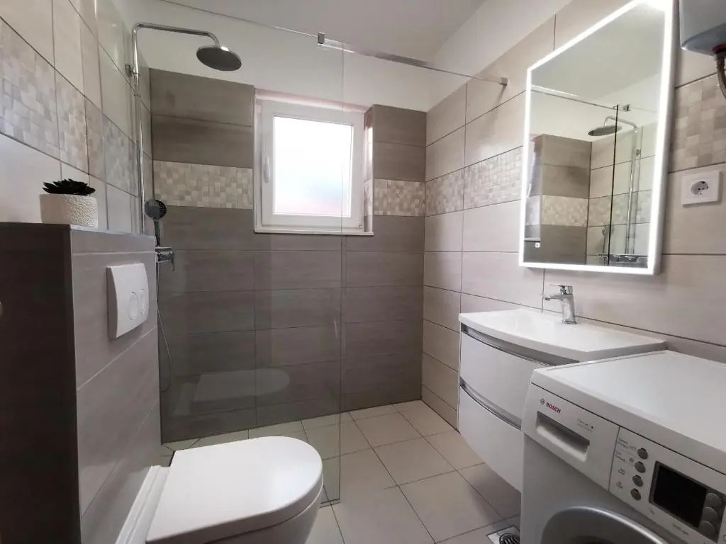 Holiday Home Bakovic - beautiful view, near Split & Trogir, Full AC rooms