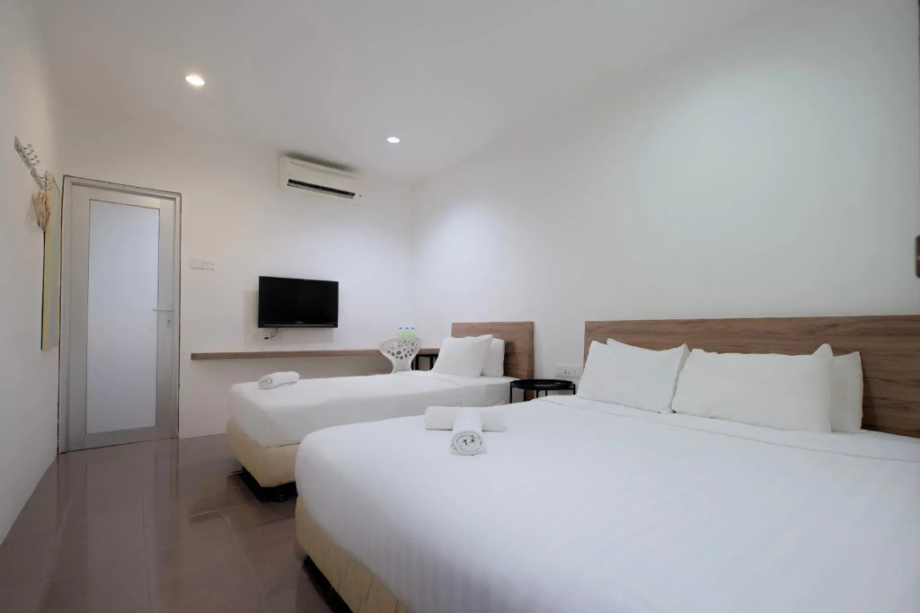 T Hotel Tandop