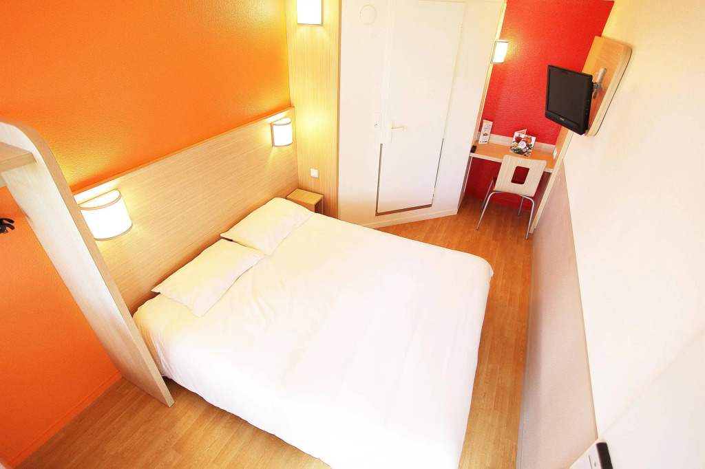Premiere Classe Orange