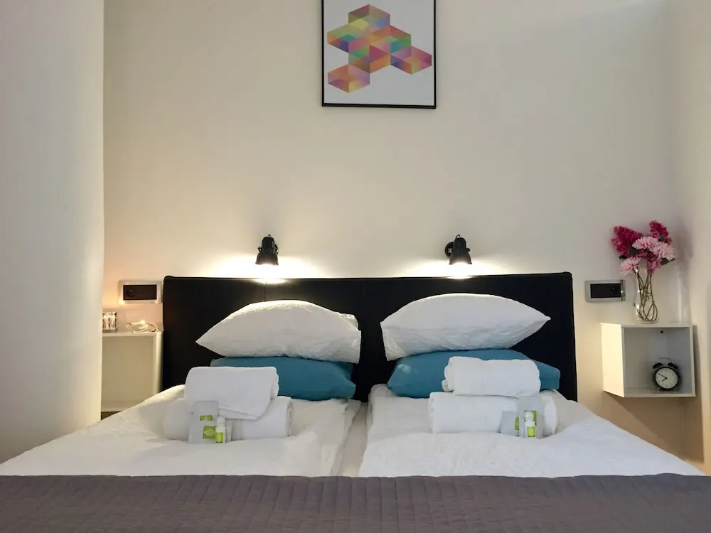 Mint Rooms
