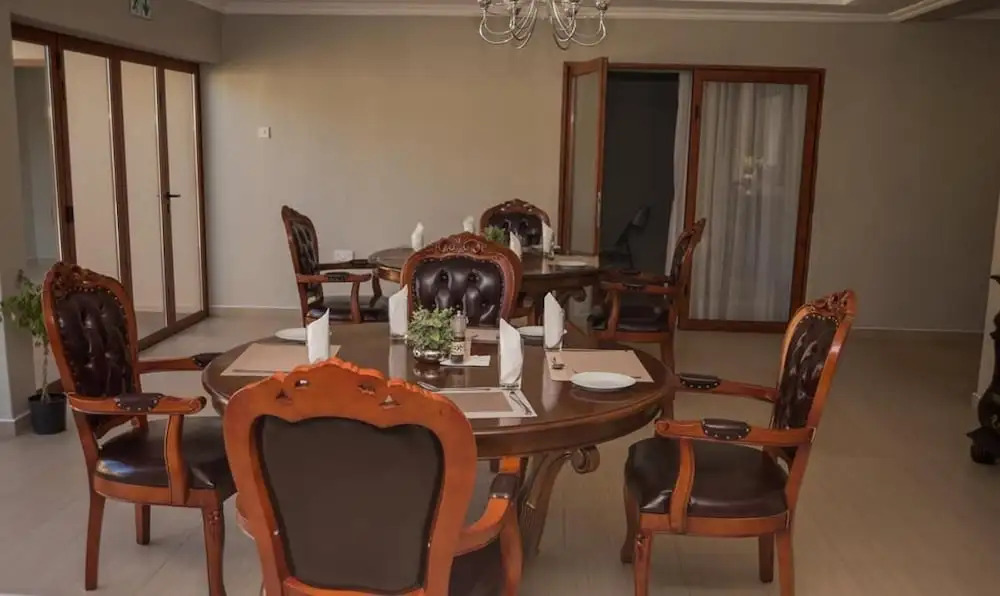 PeaconWood Boutique Villa