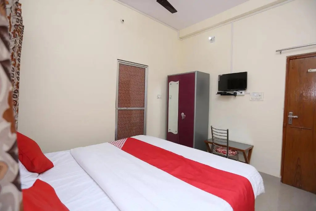 OYO 43901 Baba Guest House