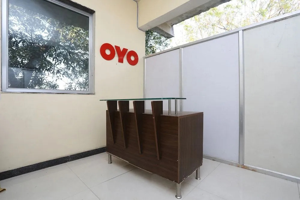 OYO 17277 Dhotre Marriage Garden