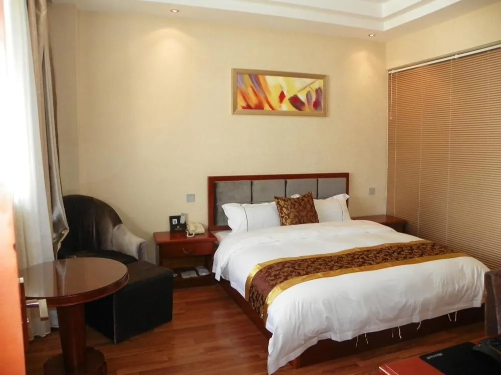 Wuzhou Minren Hotel
