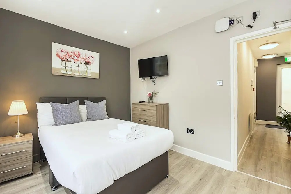 Toynbee Street Ro 6 · Nice Room On Toynbee Street