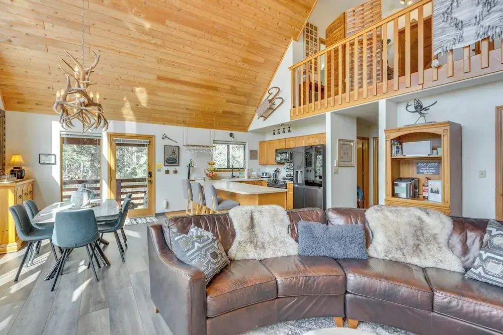 Angel Fire Retreat w/ Hot Tub ~ 5 Mi to Skiing