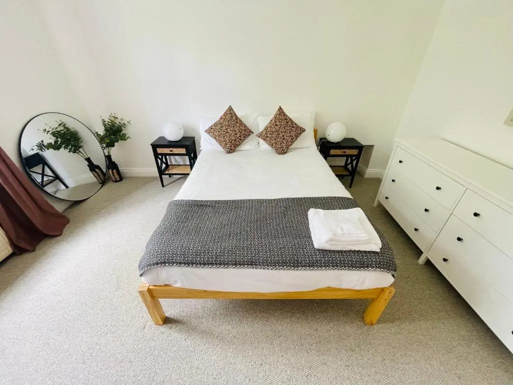 Nomi Homes