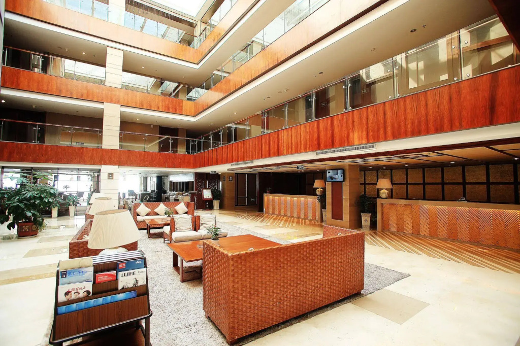 Titan Paradise Xiamen Hotel