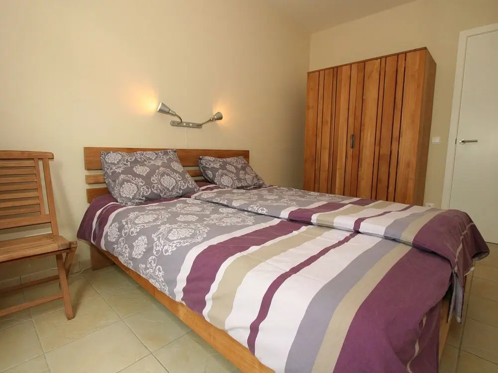 Apartment, located a stone's throw away from the sea.
