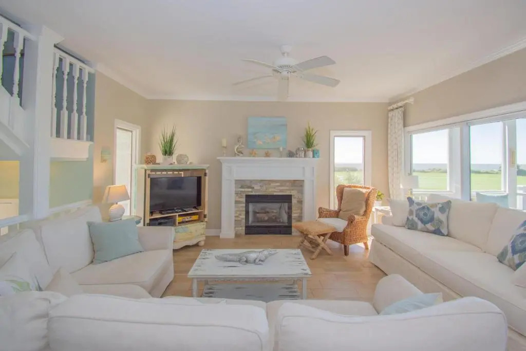 355 Ocean Point Dr