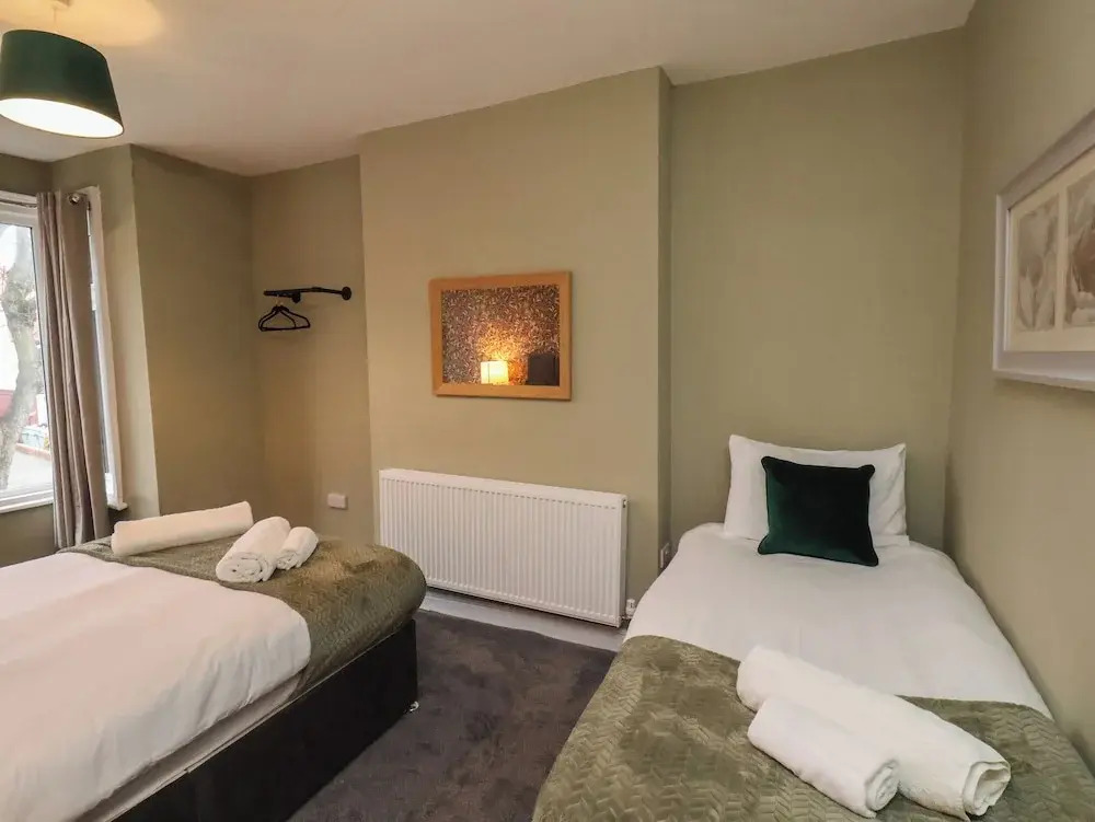 Sail Lodge