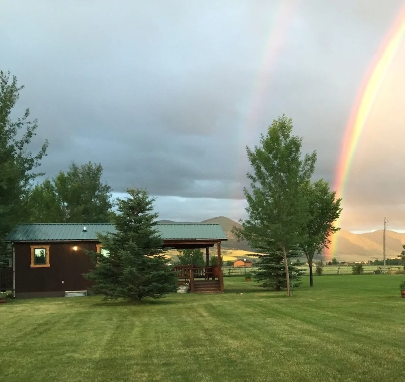 Canyon Cabins Lodging