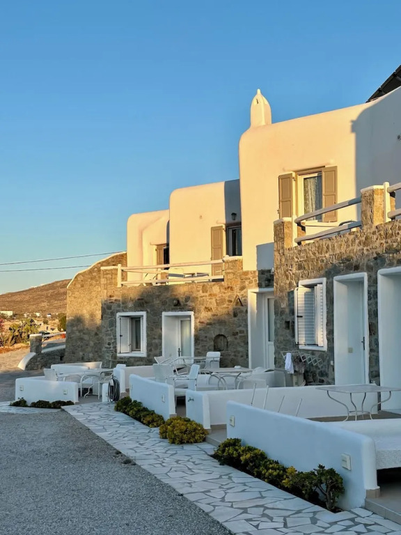 Elenis Village Suites