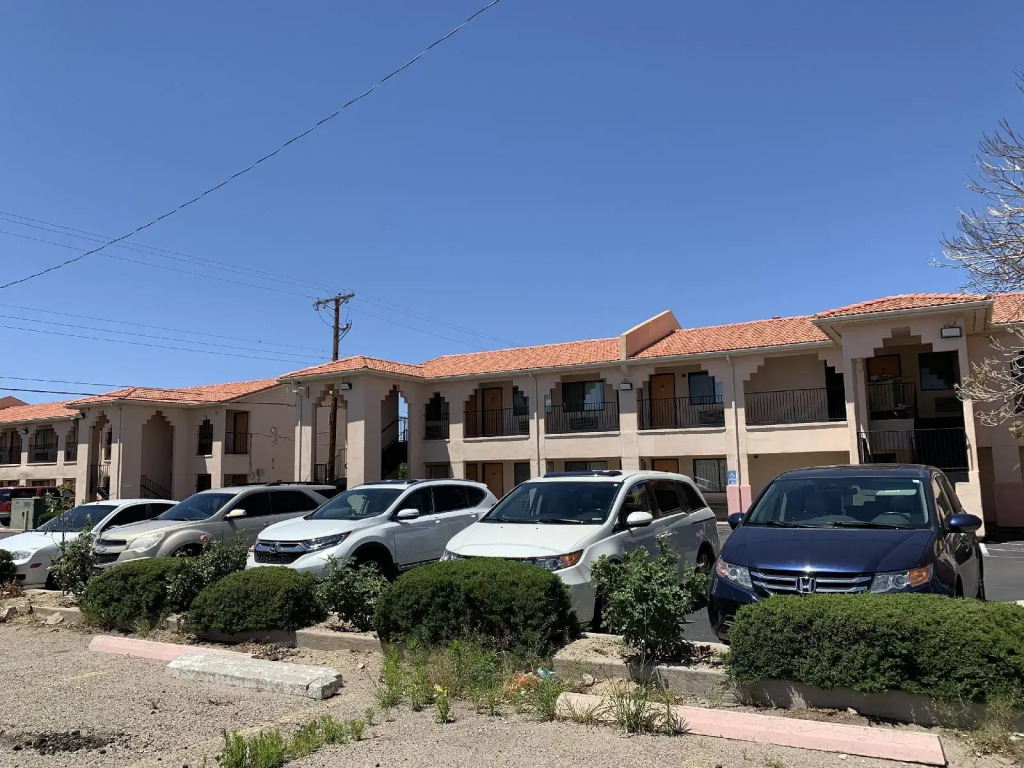 Luxury Inn