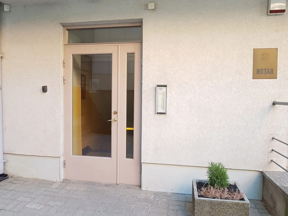 Toome Apartment