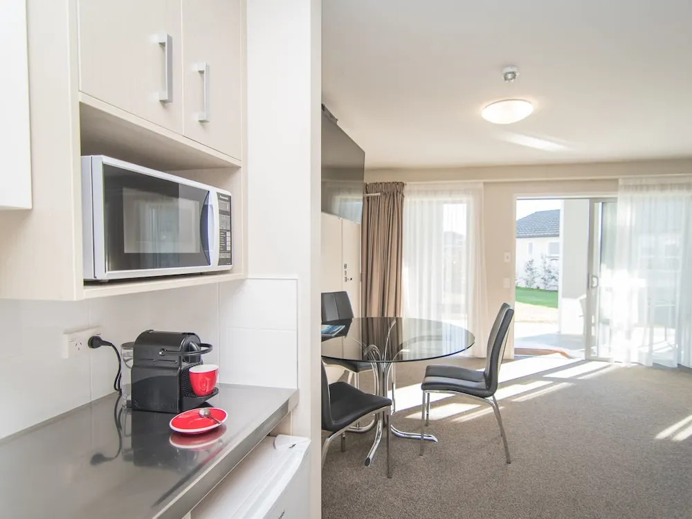 Coastal Ridge Apartments