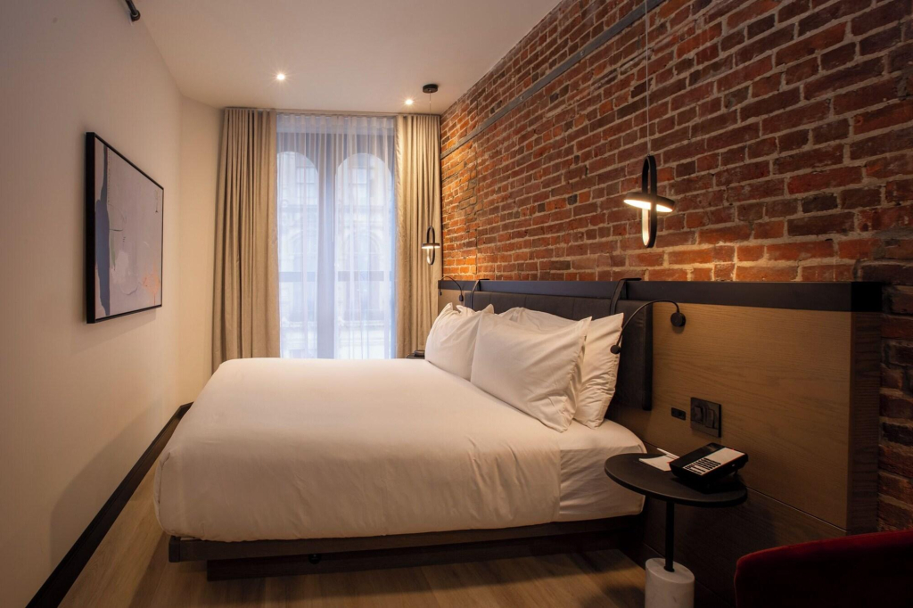 Le Petit Hôtel Vieux-Montréal | Notre-Dame