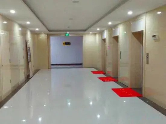 Blueberry apartment chain (qiluyuan Plaza store)