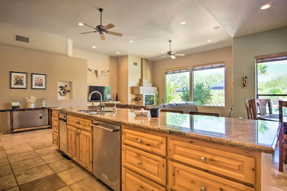 Mountain-view Oasis w/ Incredible Pool & Spa!